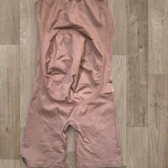 Maternity Bundle L/XL - Picture 6 of 9